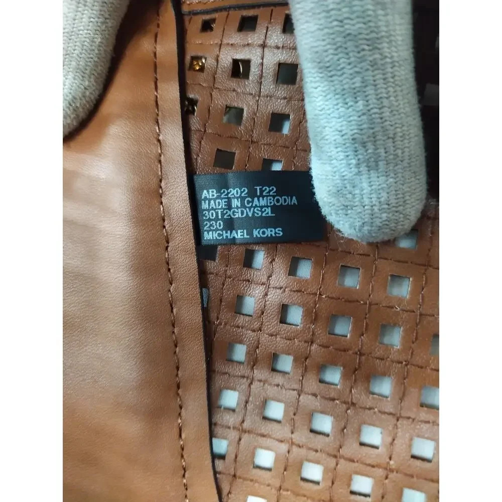 Michael Kors Devon Brown Leather Drawstring Bucket Shoulder Bag - NWT $498